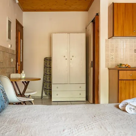 Apartment Marketos 1 *