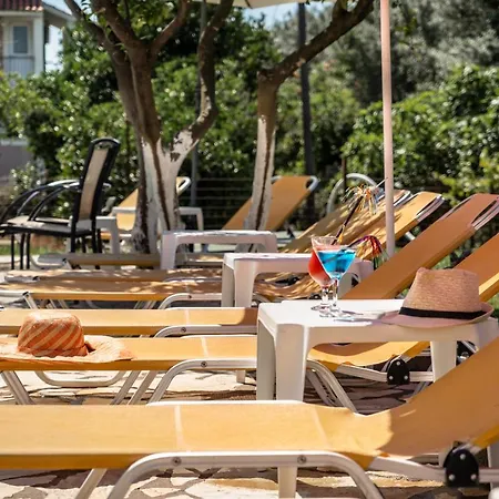Apartment Marketos 1 *